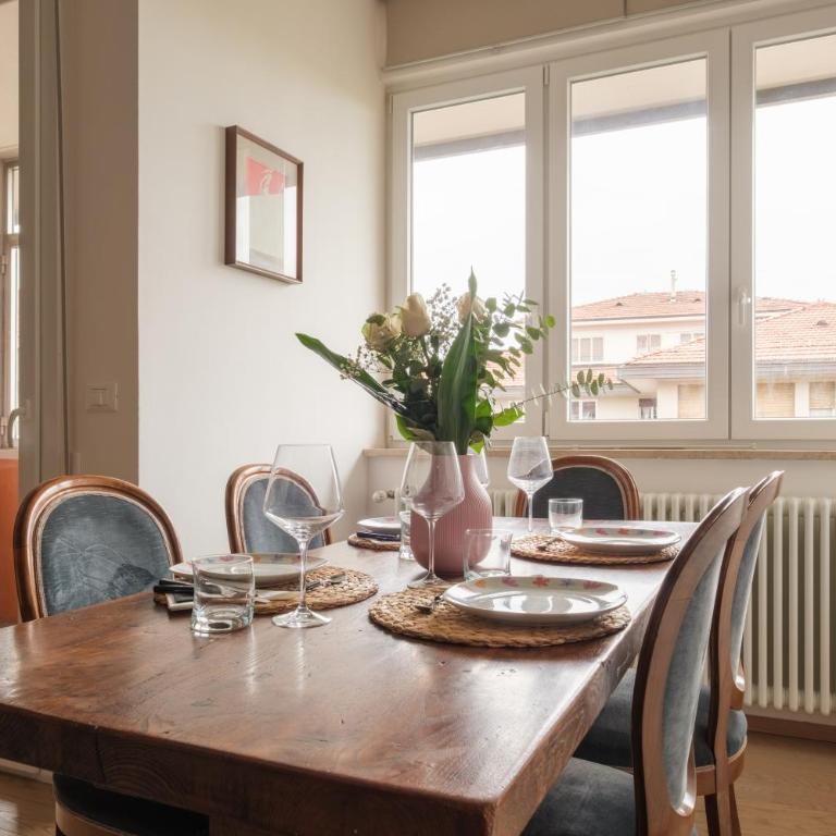 Stile Classico Ed Elegante In Centro Storico - Two-Bedroom Apartment - 8