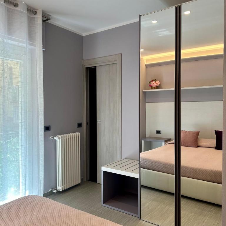 Real Rooms Dalia - Standard Double Room - 3