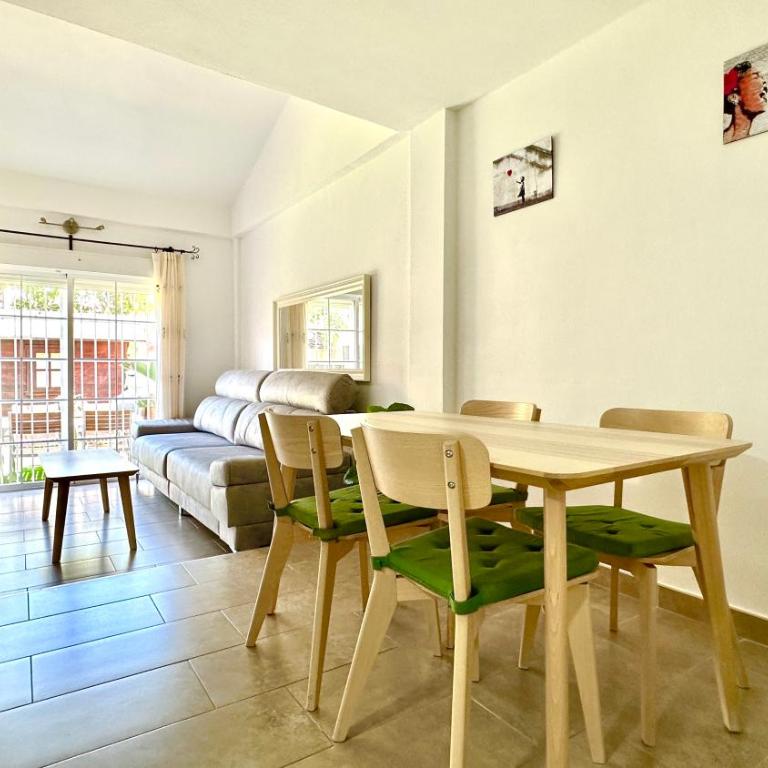 8 Bungalow familiar con Piscina Gran Alacant - Three-Bedroom House - 21