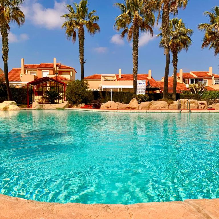 8 Bungalow familiar con Piscina Gran Alacant - Three-Bedroom House - 43