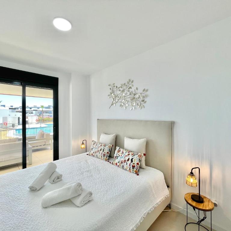 Upscale 3 bedroom Apartment 300m from the Beach - Three-Bedroom Apartment - 22