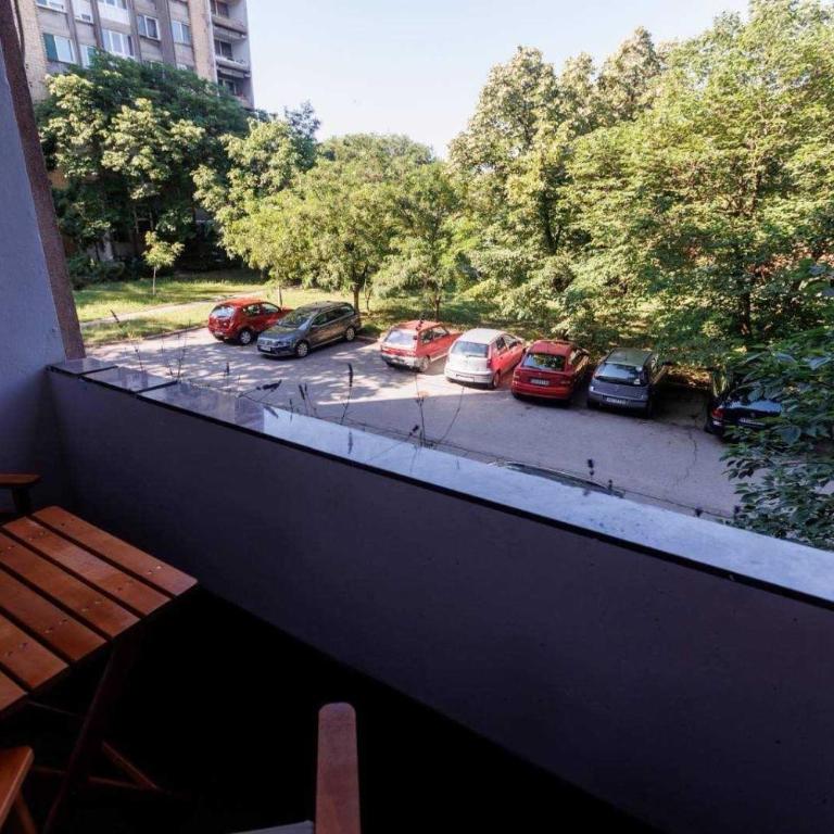 Mirror Apartment - One-Bedroom Apartment - 10