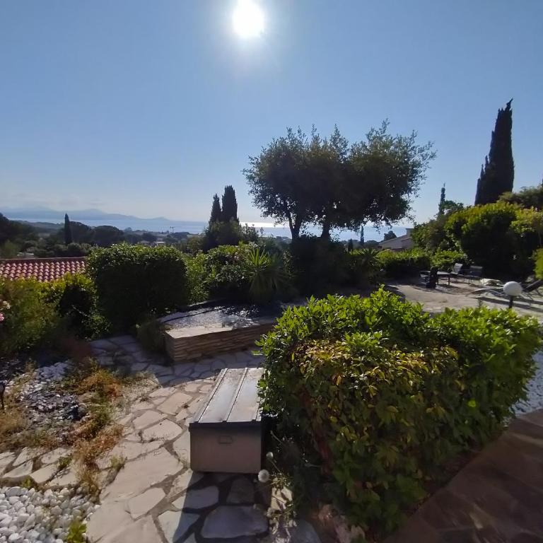 Villa Gabyken - Two-Bedroom House - 1