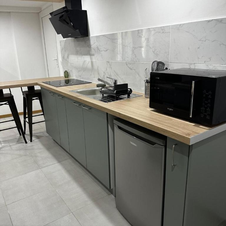 F2 Quartier des Arts St Raphaël - One-Bedroom Apartment - 5