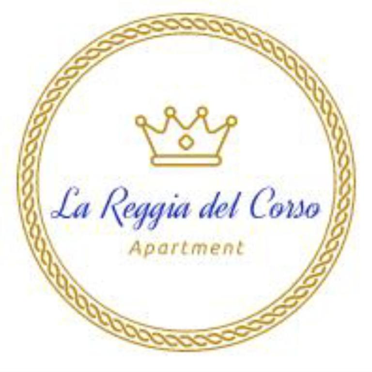 La Reggia del Corso - Three-Bedroom Apartment - 41