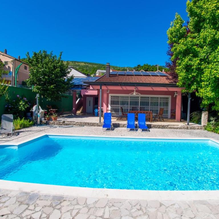 Villa Maria - Villa with Private Pool - 11