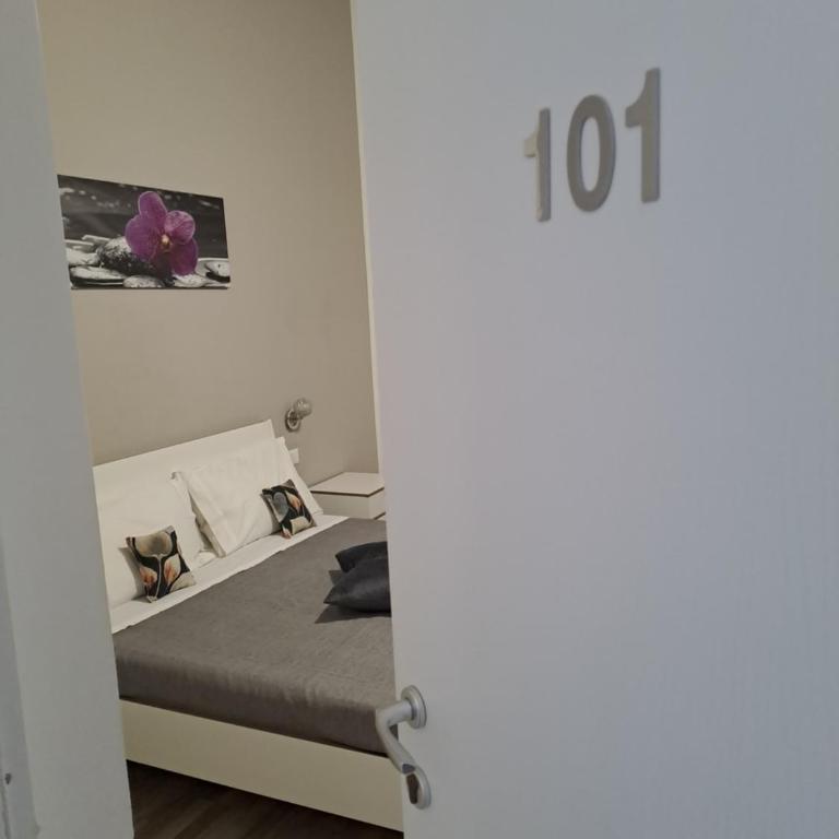 Bedroom la stazione - Double Room with Balcony - 2