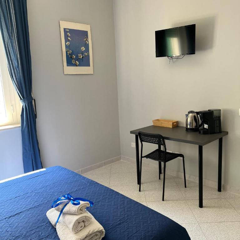Settetrequattro Rooms - Small Double Room - 2