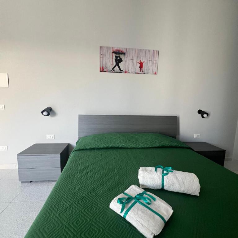 Settetrequattro Rooms - Queen Room with Shared Bathroom - 5