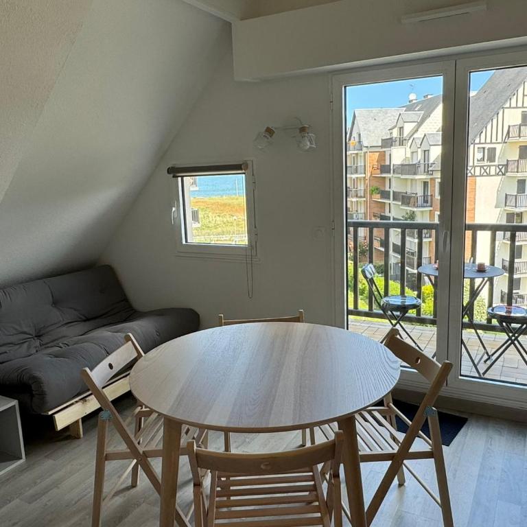 Appartement rénové 2 pièces, face mer, Cabourg - FR-1-487-369 - Apartamento - 3