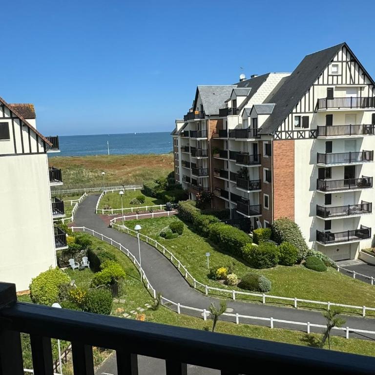 Appartement rénové 2 pièces, face mer, Cabourg - FR-1-487-369 - Apartamento - 5