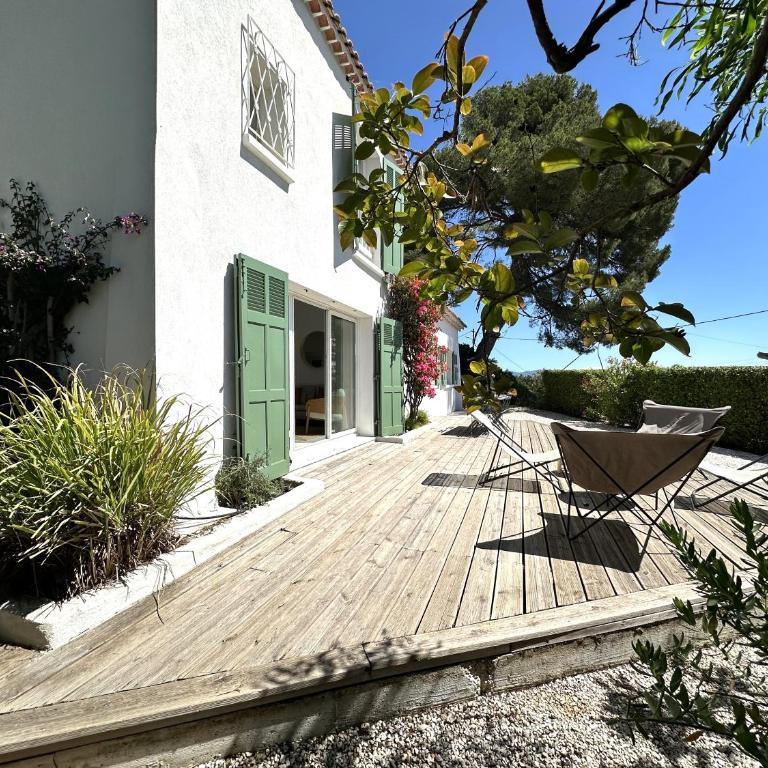 La Tancade, villa pour 8 personnes avec vue mer à 5 minutes de la plage de L'Almanarre à Hyères - Villa mit 3 Schlafzimmern - 3