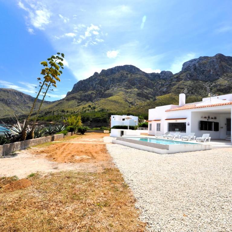 XOROI- Villa primera linea mar con vistas a Bahía Alcudia - Casa de 4 dormitorios - 13