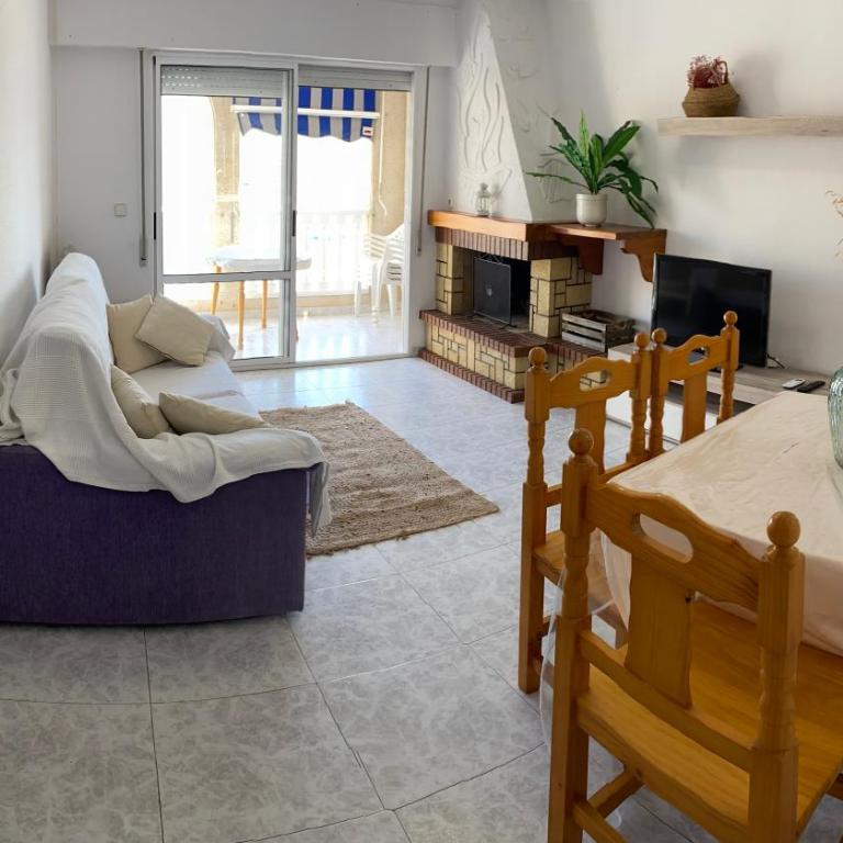 Precioso apartamento con vistas al mar - Two-Bedroom Apartment - 3