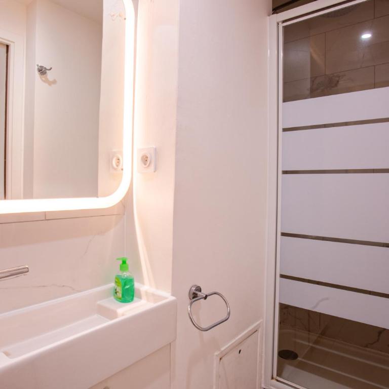 Elegant Escape in Paris 14th - Appartamento con 1 Camera da Letto - 10