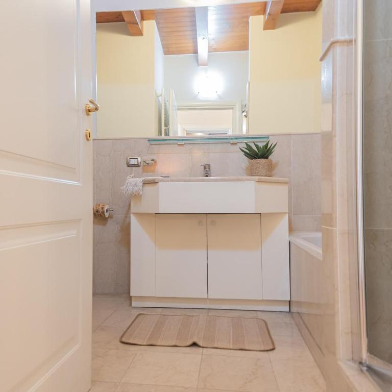 Residenza Dolce Lago by Rent All Como - Appartamento - 39