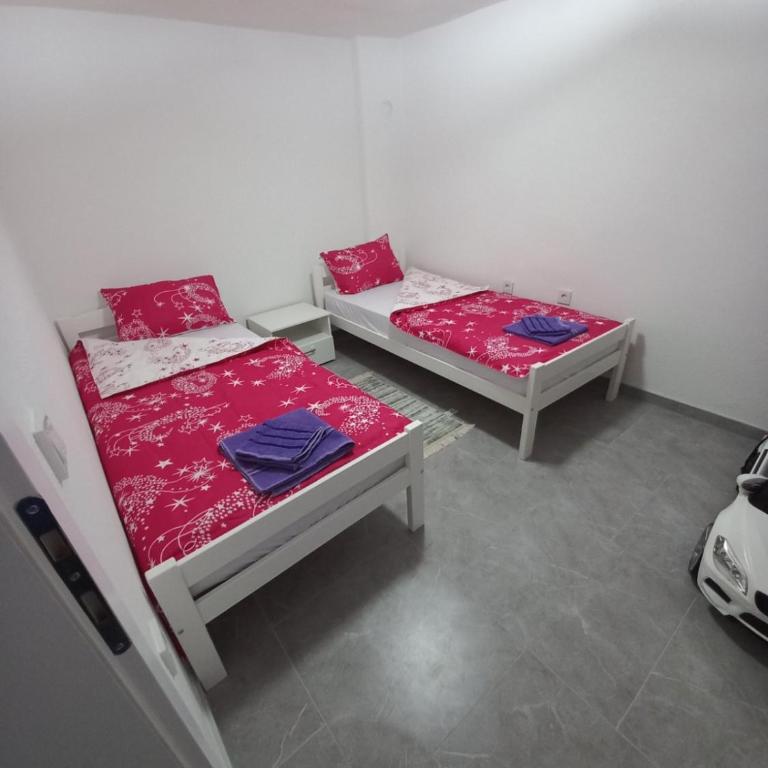 Apartman Kenan - Three-Bedroom Apartment - 16