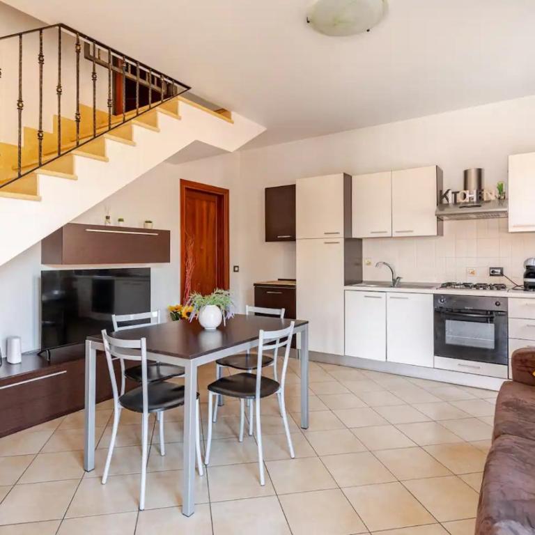 Garden Villa - Free Parking, Wi-fi e Netflix - Casa con 2 Camere da Letto - 2