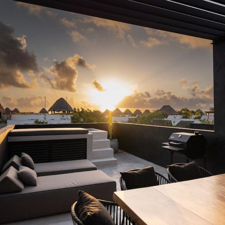 Luxury Twin Villas, 4 Private Pools, 2 Rooftops, BBQ, Near Beach - Villa - 8
