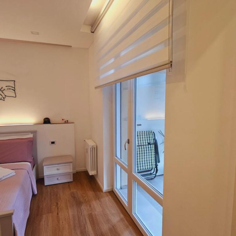 Little Paradise - Arona - 2 minuti dal lago - Appartamento con 2 Camere da Letto - 4