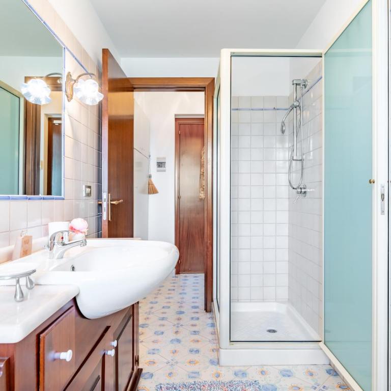 GuestHost - Seaside Flat Just Steps from the Beach - Appartamento con 1 Camera da Letto - 14