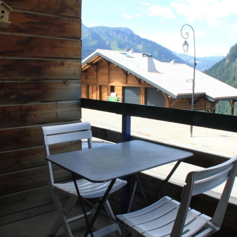 TARTIFLES TF11 NATURE & MOUNTAIN 4 Pers - Studio - 12