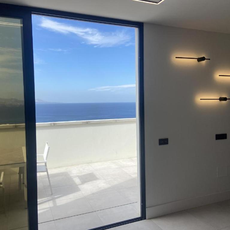Mirador Suites - Two-Bedroom Apartment with Terrace and Sea View - 9