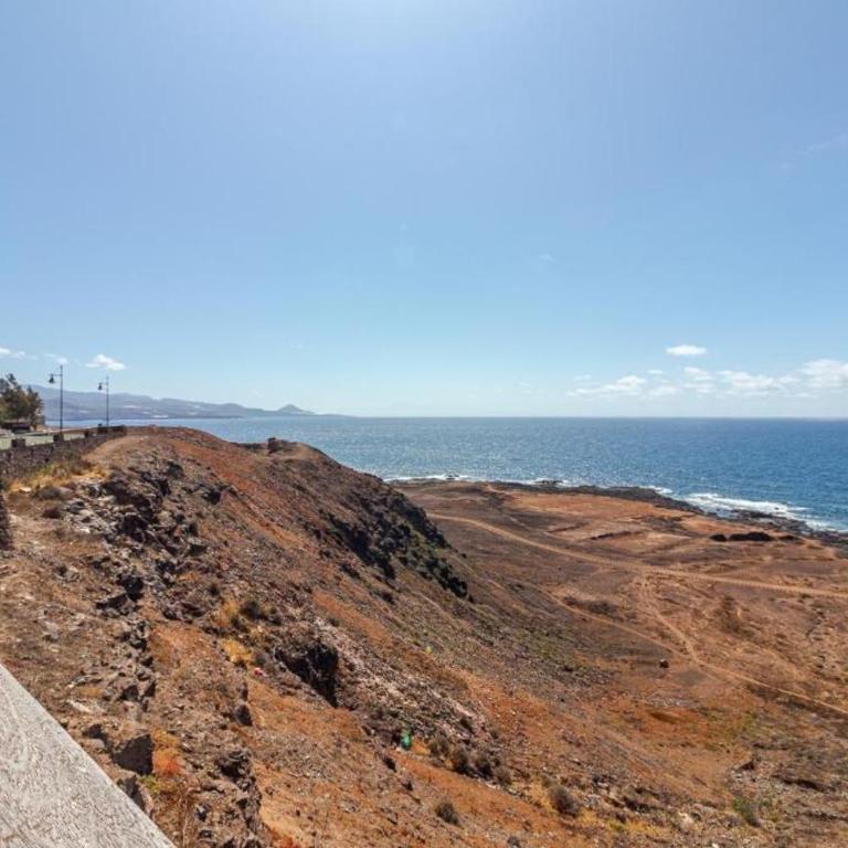Mirador Suites - Two-Bedroom Apartment with Terrace and Sea View - 23