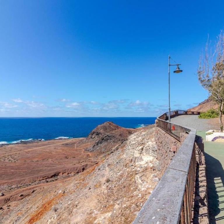 Mirador Suites - Two-Bedroom Apartment with Terrace and Sea View - 24