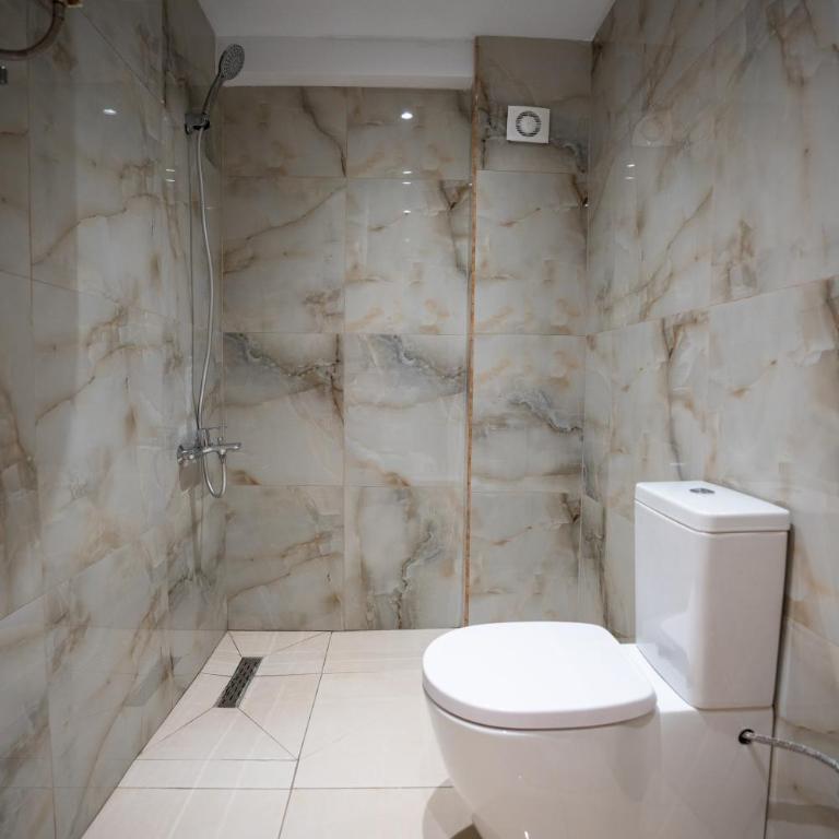 Illyria Hotel - Deluks Dvokrevetna Soba sa Bračnim Krevetom i Balkonom - 26