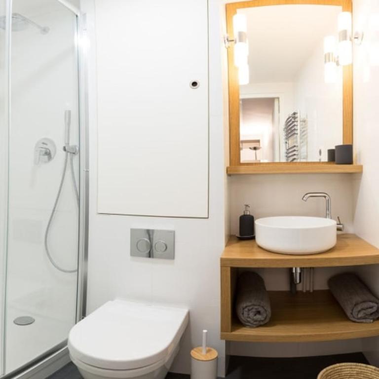 GuestReady-Designer Studio for 2, close to Louvre! - Studio - 12