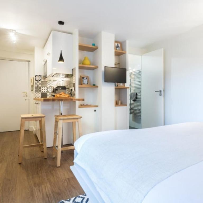 GuestReady-Designer Studio for 2, close to Louvre! - Studio - 7