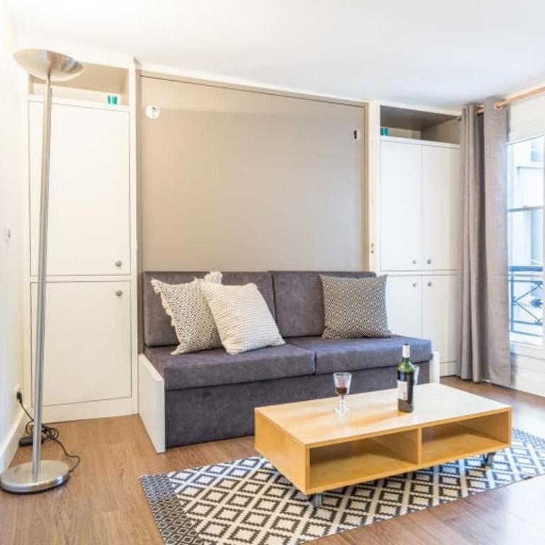 GuestReady-Designer Studio for 2, close to Louvre! - Studio - 1