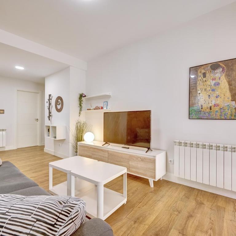 Apartamento Espolón By Clabao - Apartamento de 1 dormitorio - 2