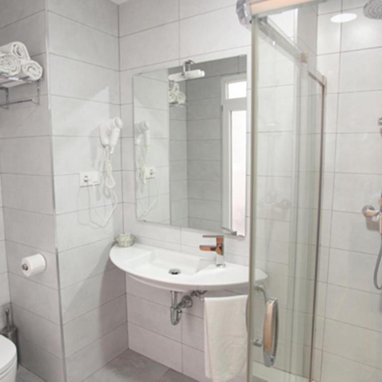 Hotel La Milagrosa - Chambre Triple Supérieure - 7