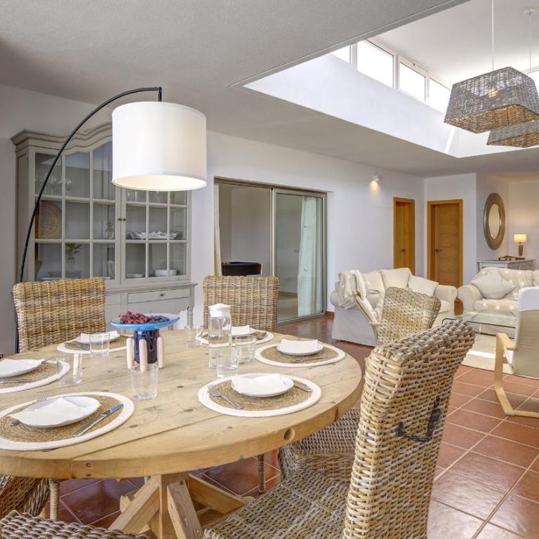 Vila Al Mar - Three-Bedroom Villa - 40