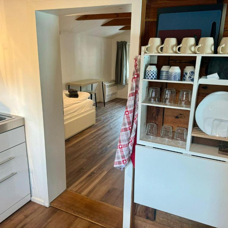 Chalet Studio Apartment with Aircon - One-Bedroom Apartment - 47