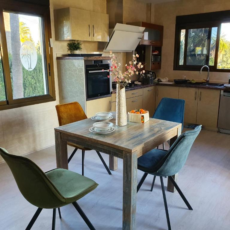 Luxury Villa - pool, hot tub, aircon, TVs, home cinema, office, Gbit Internet, sports equipment - Villa - 27