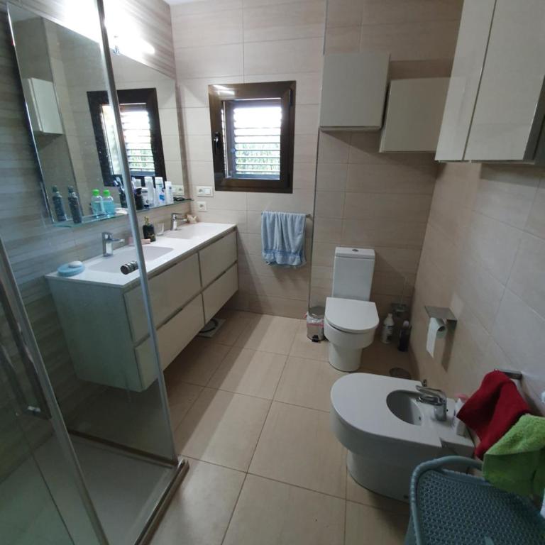 Luxury Villa - pool, hot tub, aircon, TVs, home cinema, office, Gbit Internet, sports equipment - Villa - 29