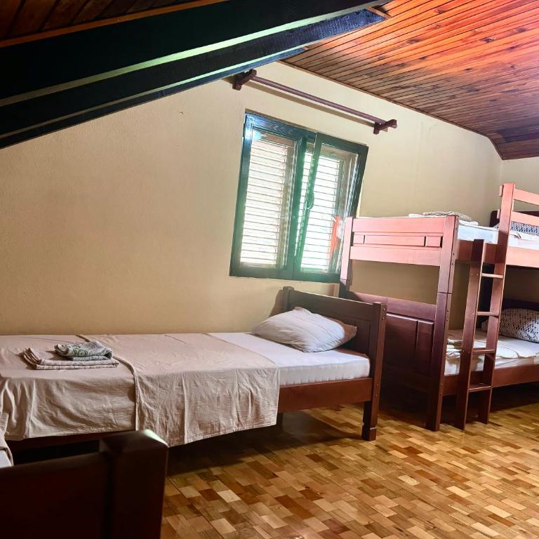 KotorHostelito - Bed in 4-Bed Mixed Dormitory Room - 2