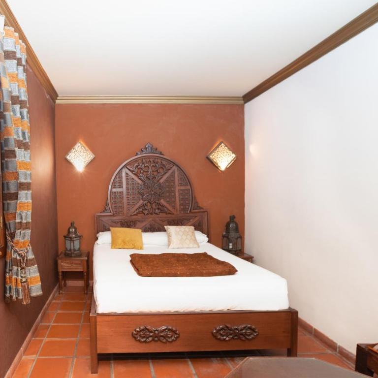 Safestay Cordoba Mezquita Catedral - Habitación Doble con baño privado - 1