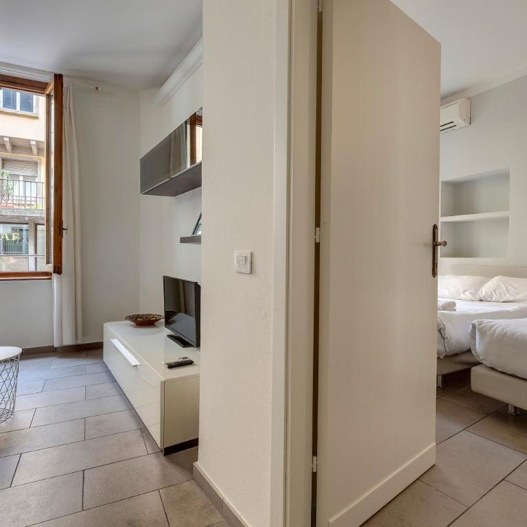 Santo Stefano Apartment by Mamo Florence - Appartamento con 2 Camere da Letto - 7