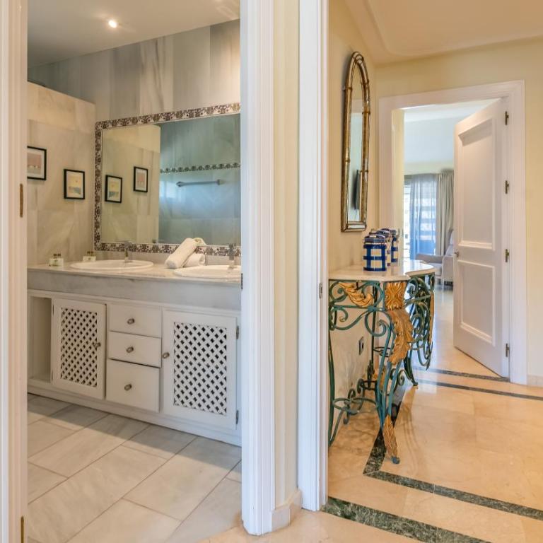 Penthouse Boutique Suite Marbella - Apartamento - 33