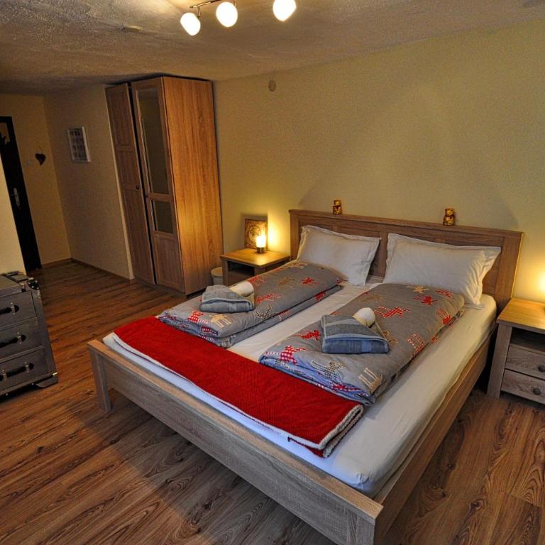 Gasthaus Chalet Mur - Doppelzimmer mit Balkon - 1