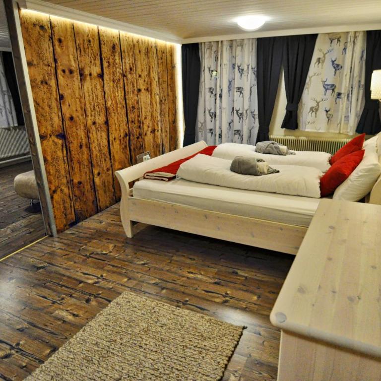 Gasthaus Chalet Mur - Familienzimmer mit Balkon - 3