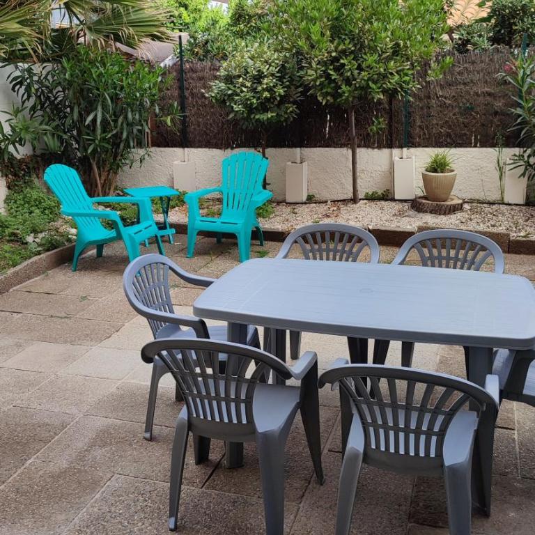 T2 RDC avec Jardin, Cap d'Agde, Secteur Falaise, 100 m plage, Clim, WIFI, Parking - Apartment mit 1 Schlafzimmer - 11