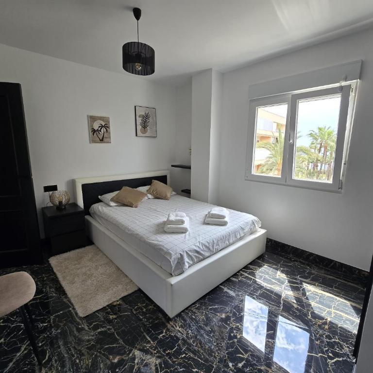 Paralela Estocolmo - Front Sea View - Two-Bedroom Apartment with Balcony and Sea View - 28