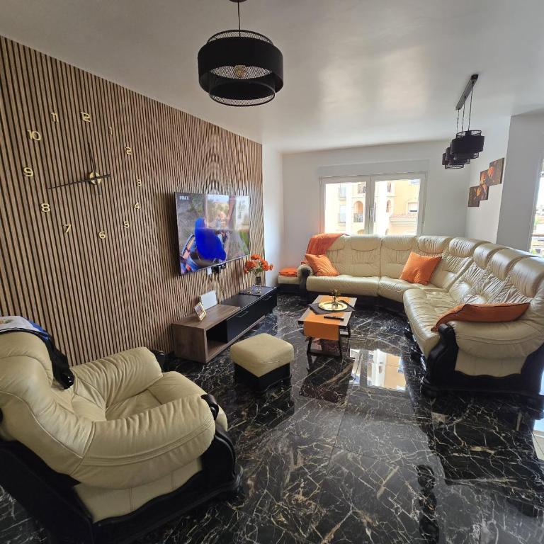 Paralela Estocolmo - Front Sea View - Two-Bedroom Apartment with Balcony and Sea View - 10