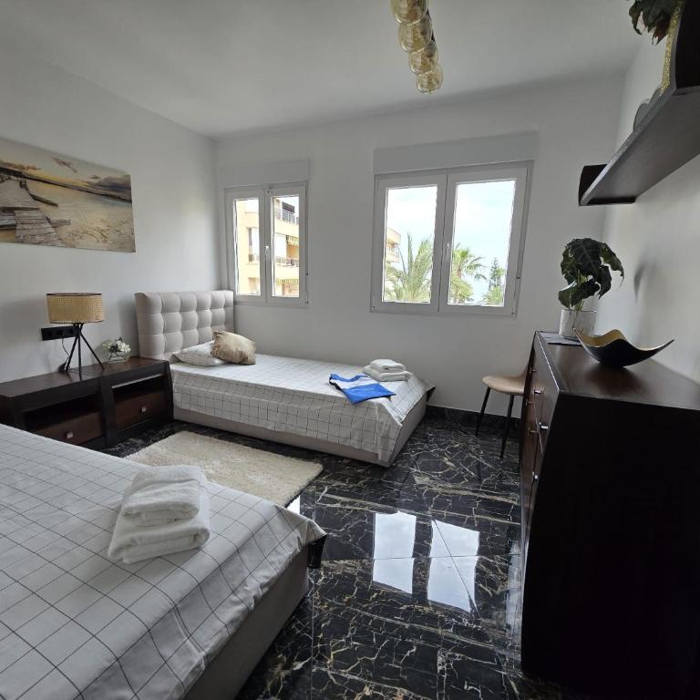 Paralela Estocolmo - Front Sea View - Two-Bedroom Apartment with Balcony and Sea View - 31