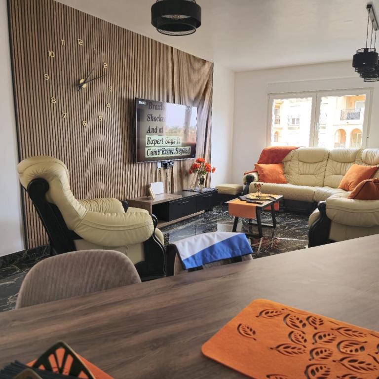 Paralela Estocolmo - Front Sea View - Two-Bedroom Apartment with Balcony and Sea View - 12